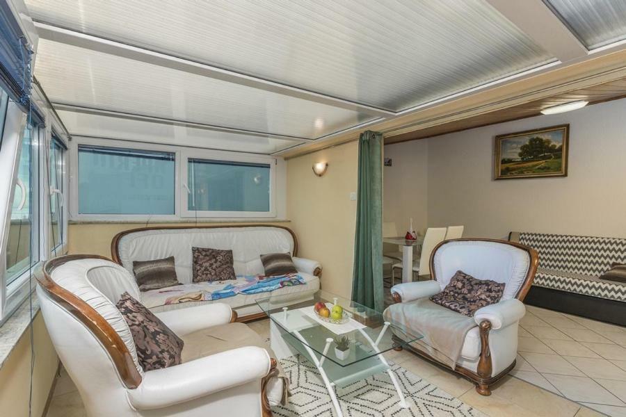 Apartment Lion Novigrad Istria Eksteriør bilde